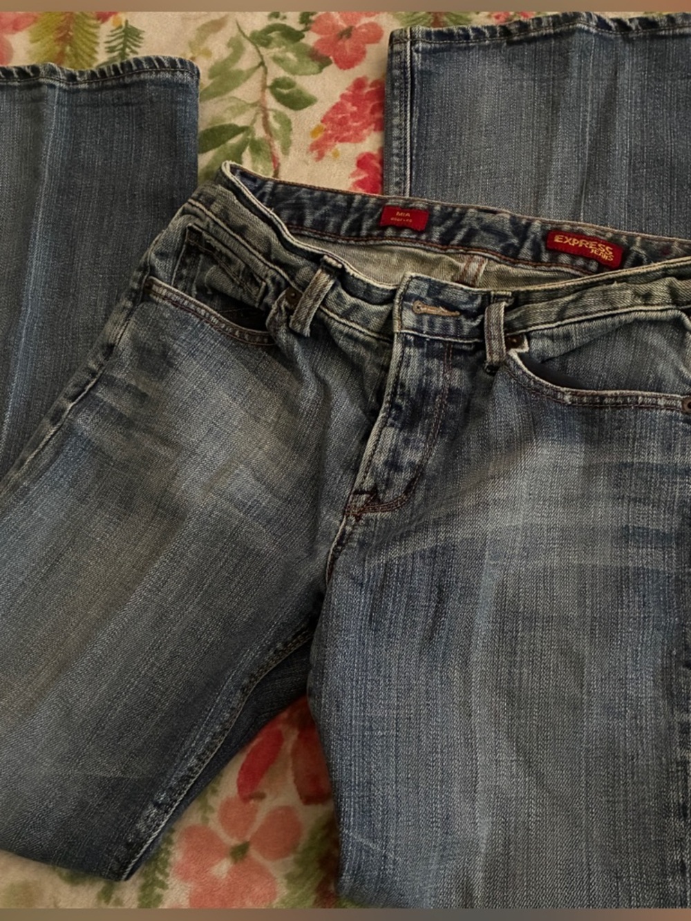 🍃🌹🍃Express Light Blue Faded 👖Jeans👖🍃🌹🍃👖🍃🌹🍃👖🍃🌹🍃